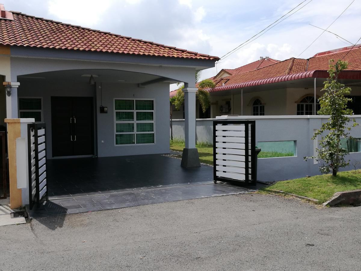 Barakah Homestay Алор Сетар Екстериор снимка